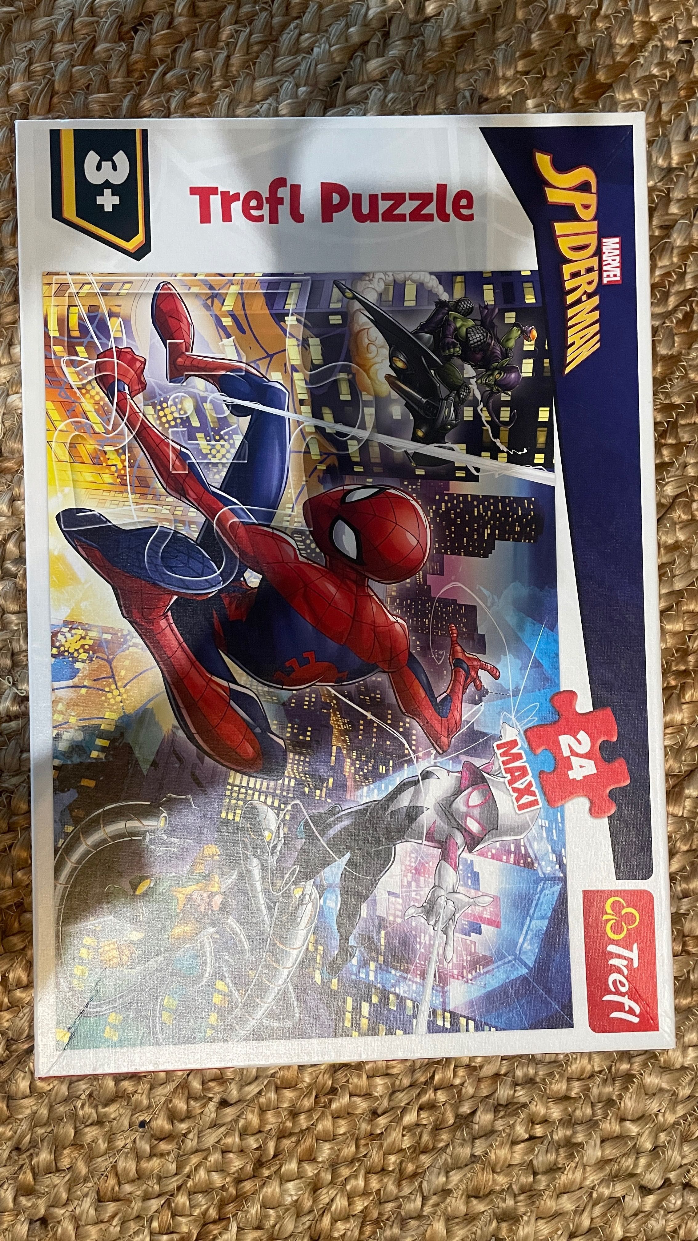Trefl, Puzzle Maxi 24: Marvel Nieustraszony Spider-Man (14289)