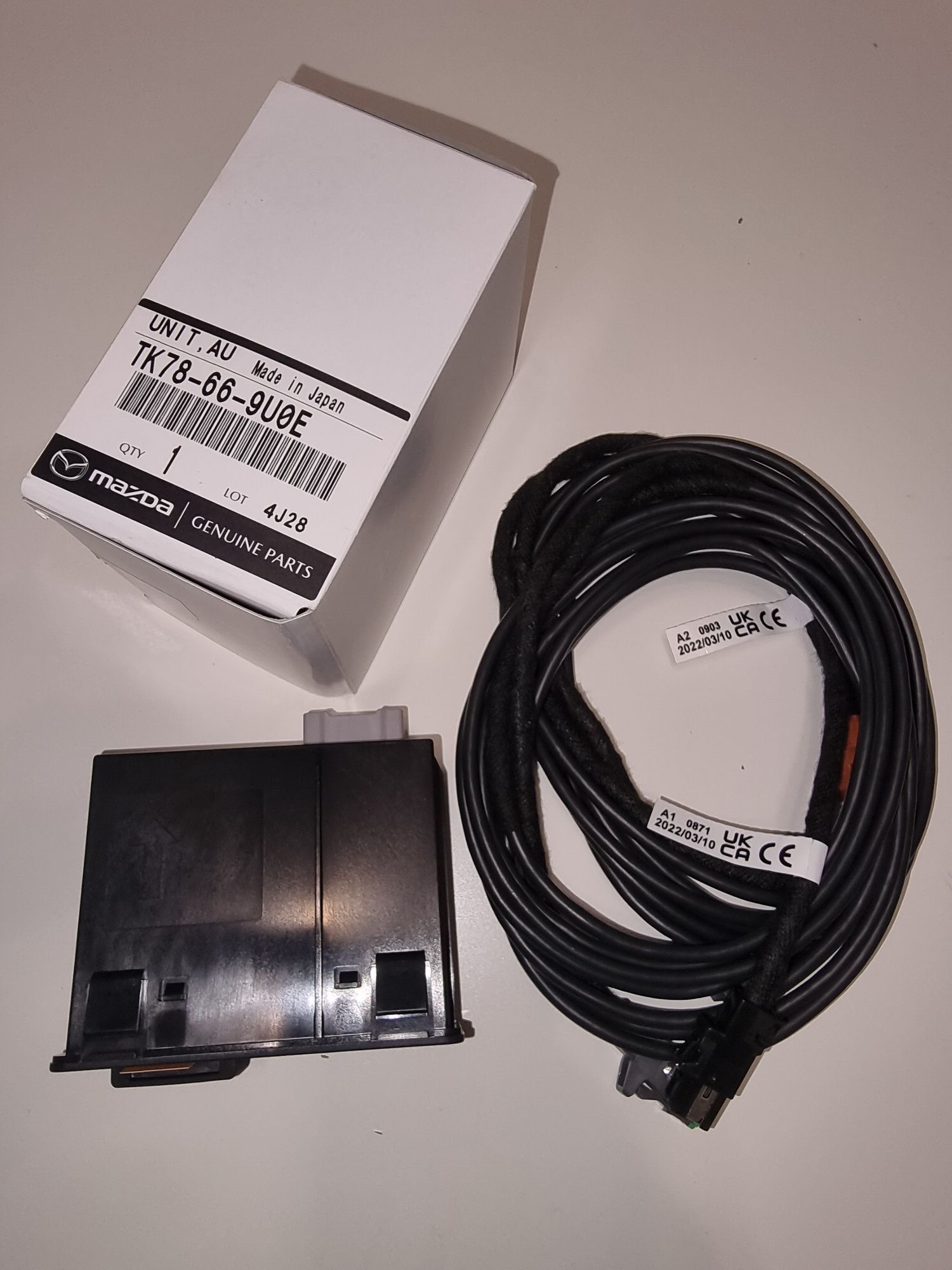 Moduł USB CarPlay/Android Auto Mazda 
Auto