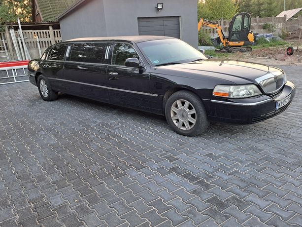 Lincoln Town Car 2007 r Faktura VAT.