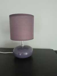 Lampka w kolorze fioletowo lilowym