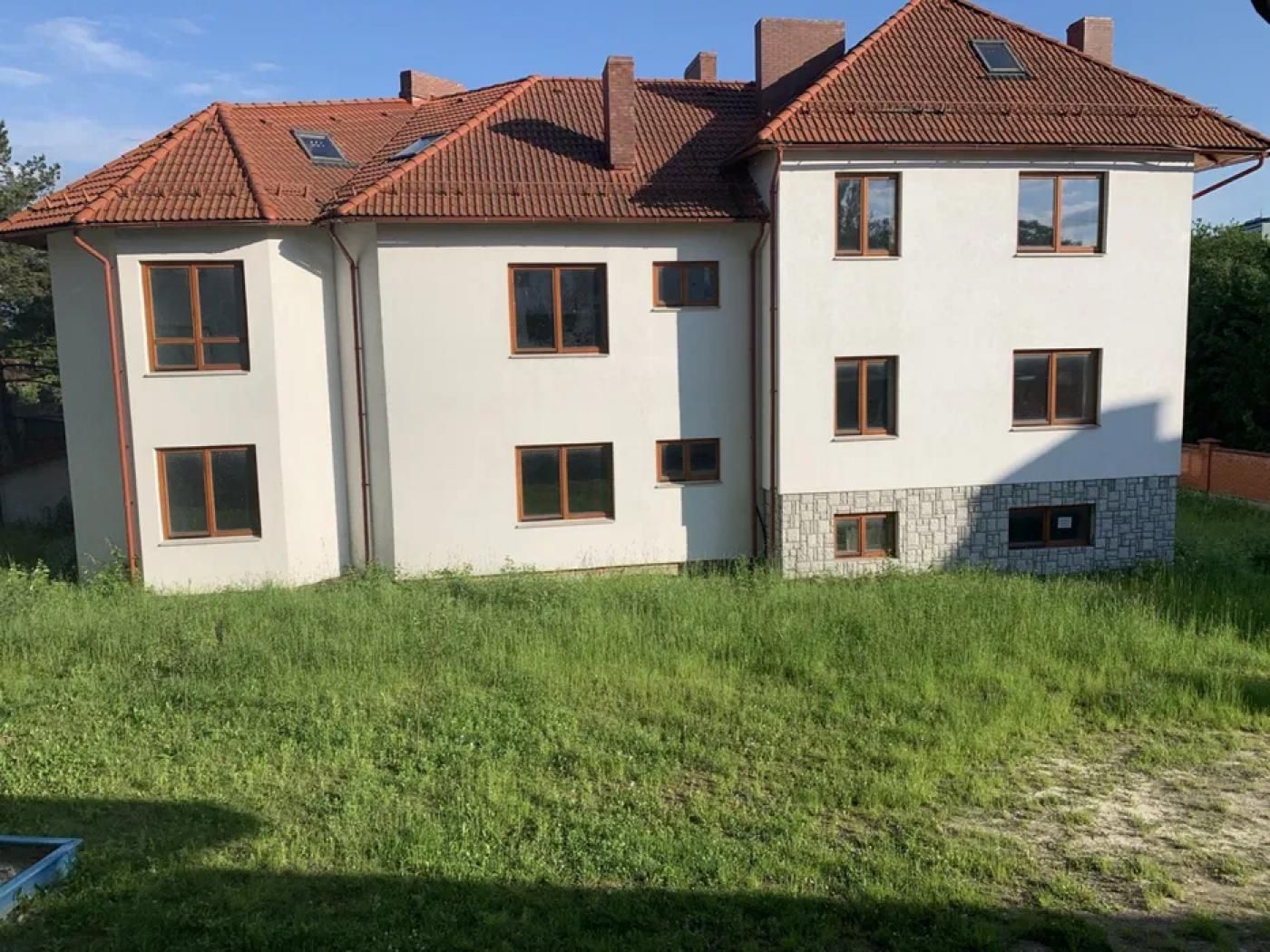Продаж готелю в Трускавці | 14+ номерів | 14.43 сот.