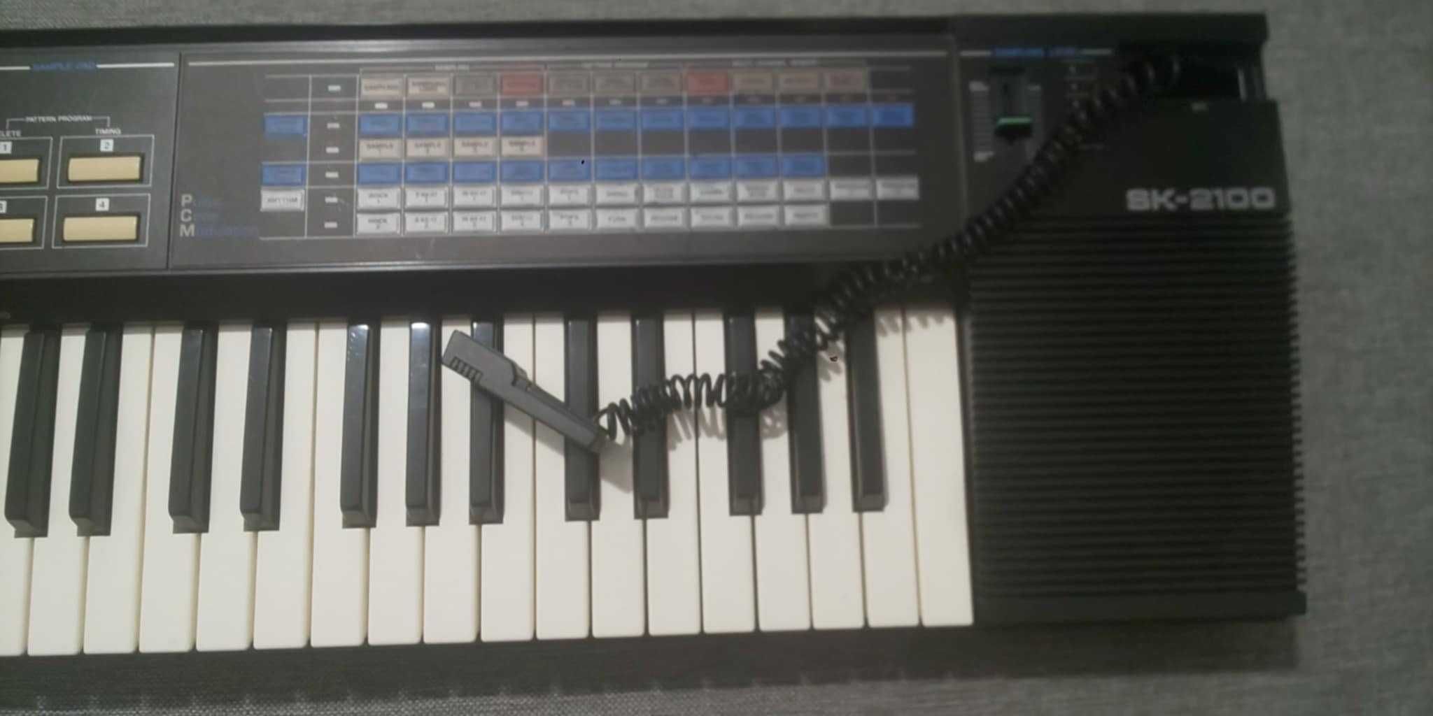 Casio SK-2100 Sampler Keyboards
