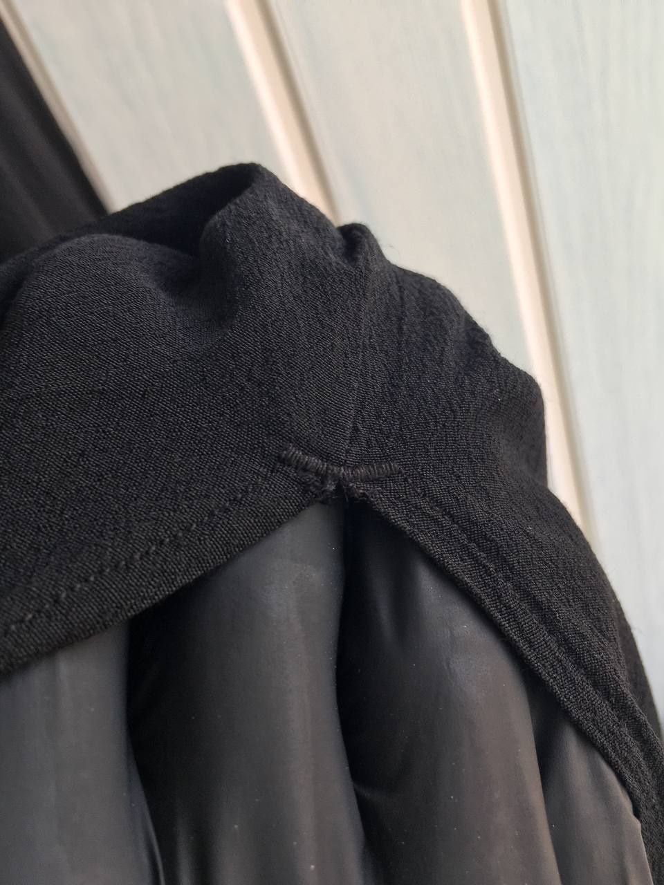 Спідниця чорного кольору Silent by Damir Doma