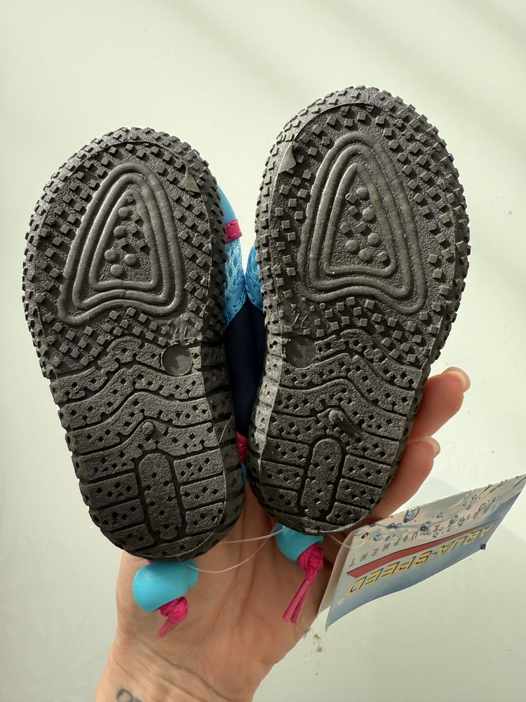 Buty do wody nowe 22