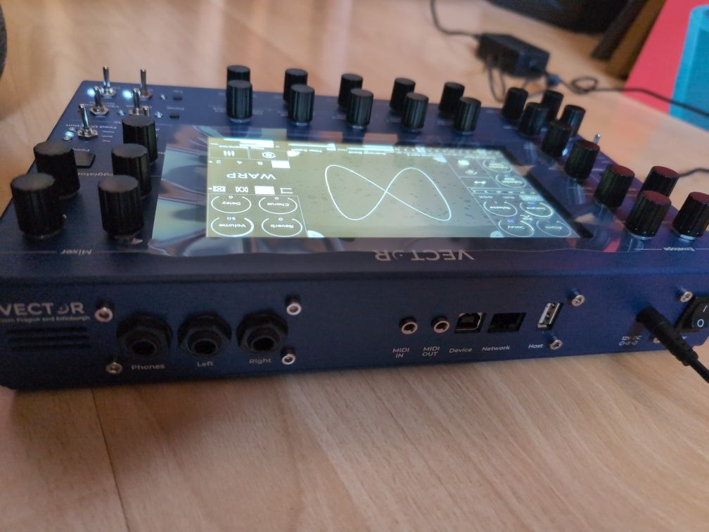 Vector Synthesizer