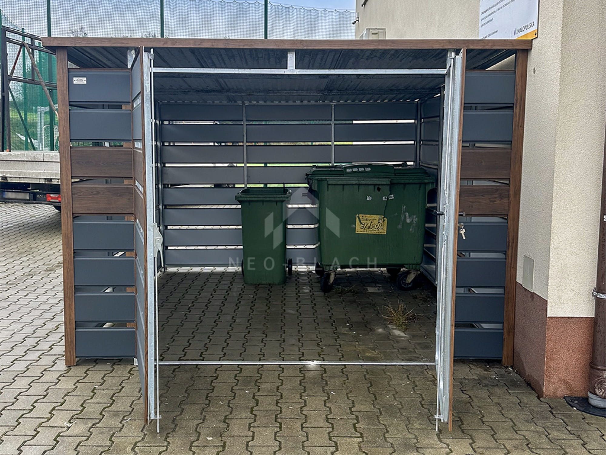 Wiata Śmietnikowa - Schowek 3X3M - Antracyt - Drewnopodbny  Nb106