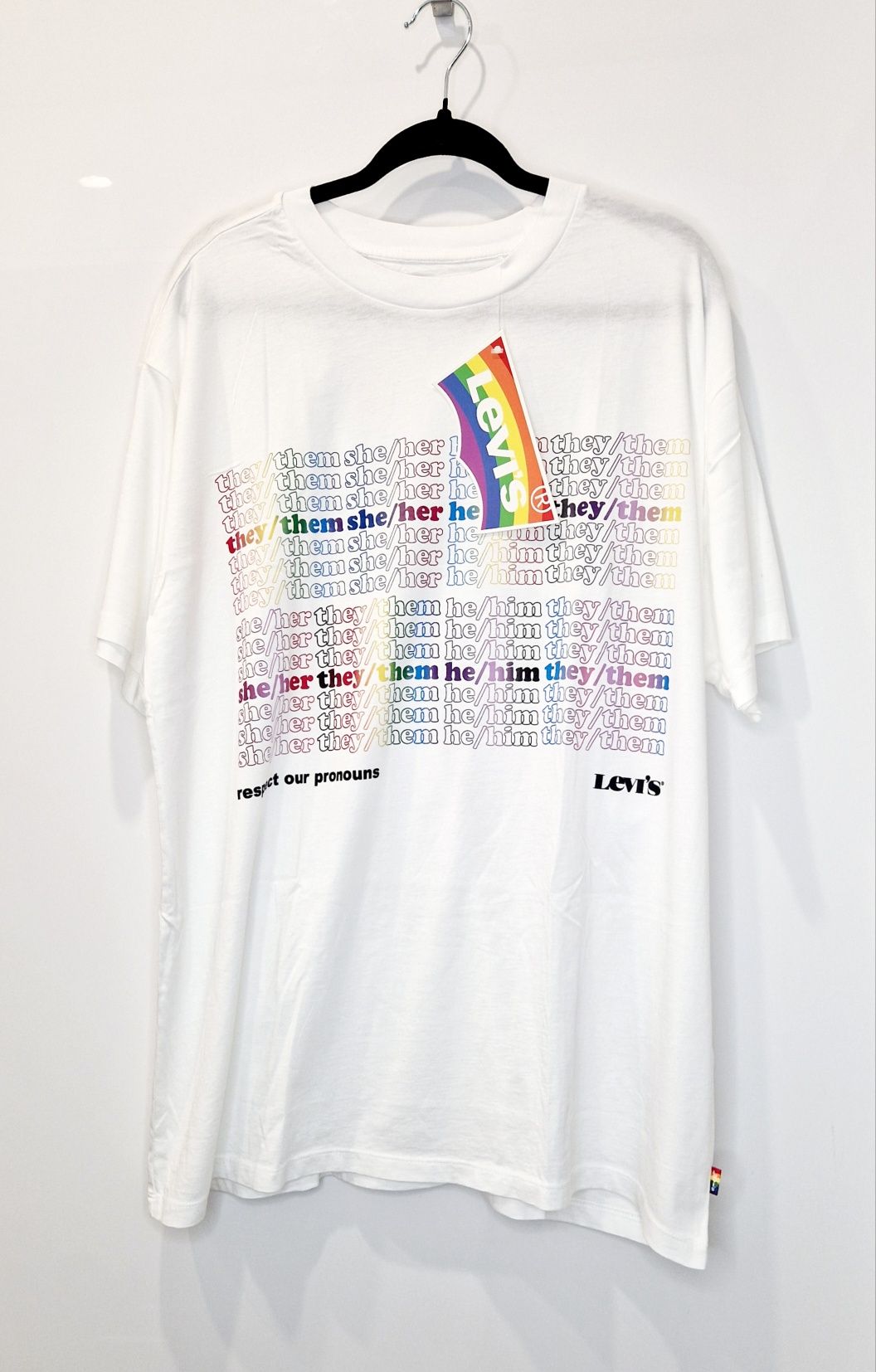 T-shirt LEVIS Pride M