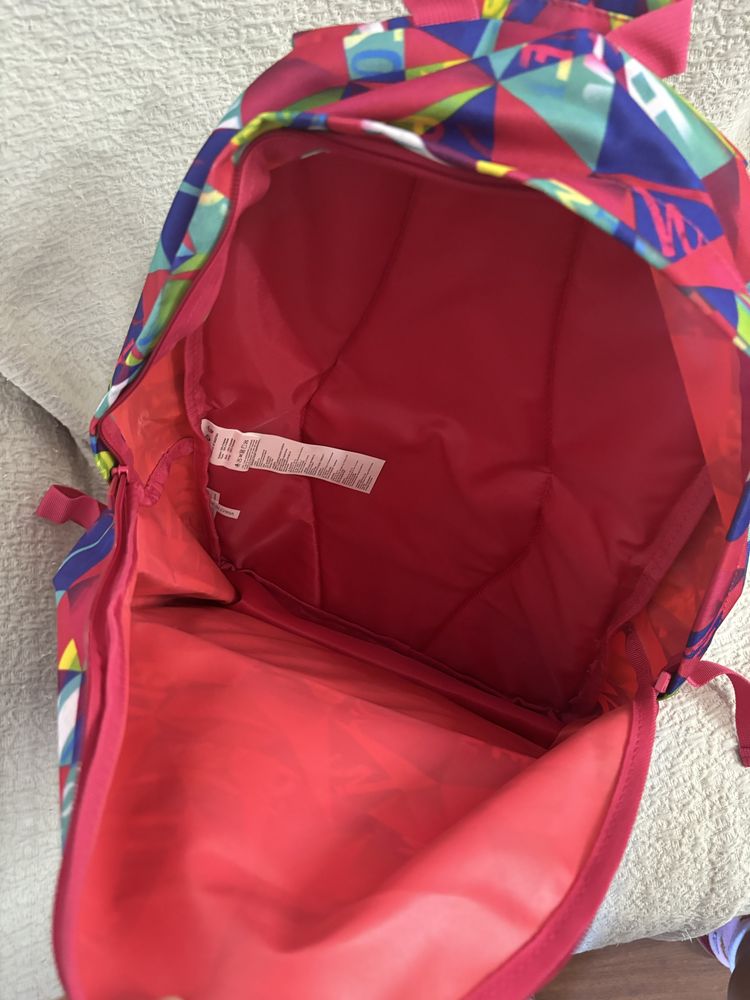 Mochila Totto impermeável Nova
