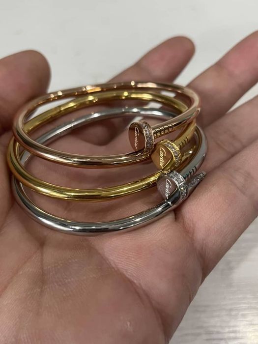 Pulseira Just un Clou Cartier