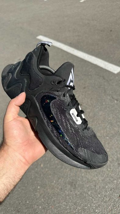 Nike Giannis Immortality 2 [US 12 |30 cm]
