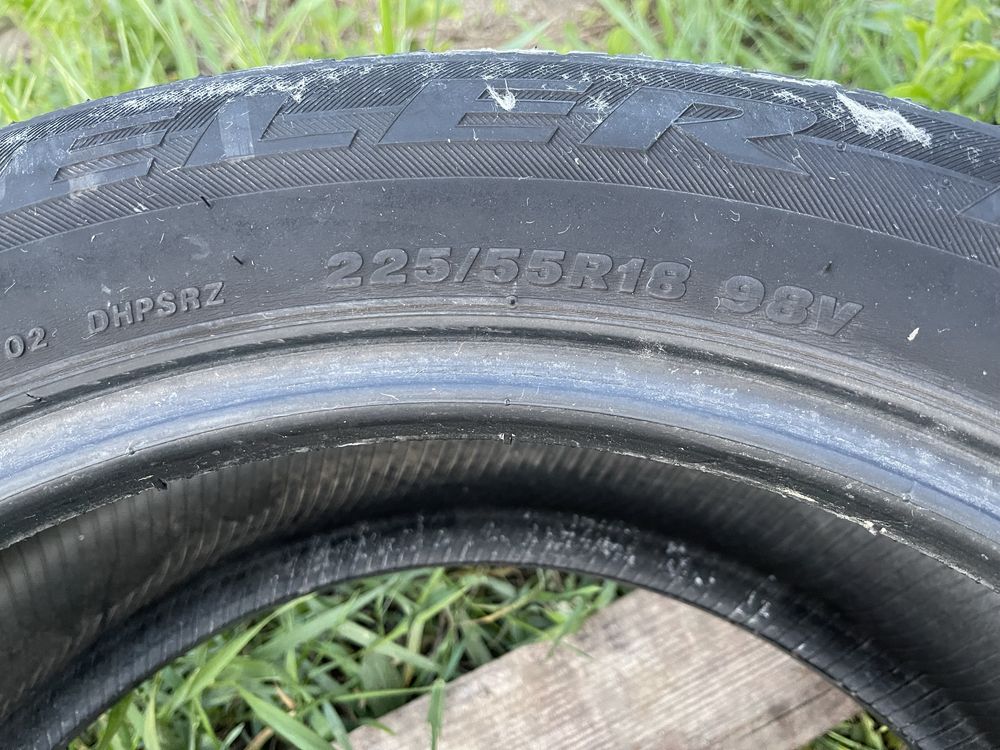 Комплект, пара летних шин 225/55 R18 Bridgestone