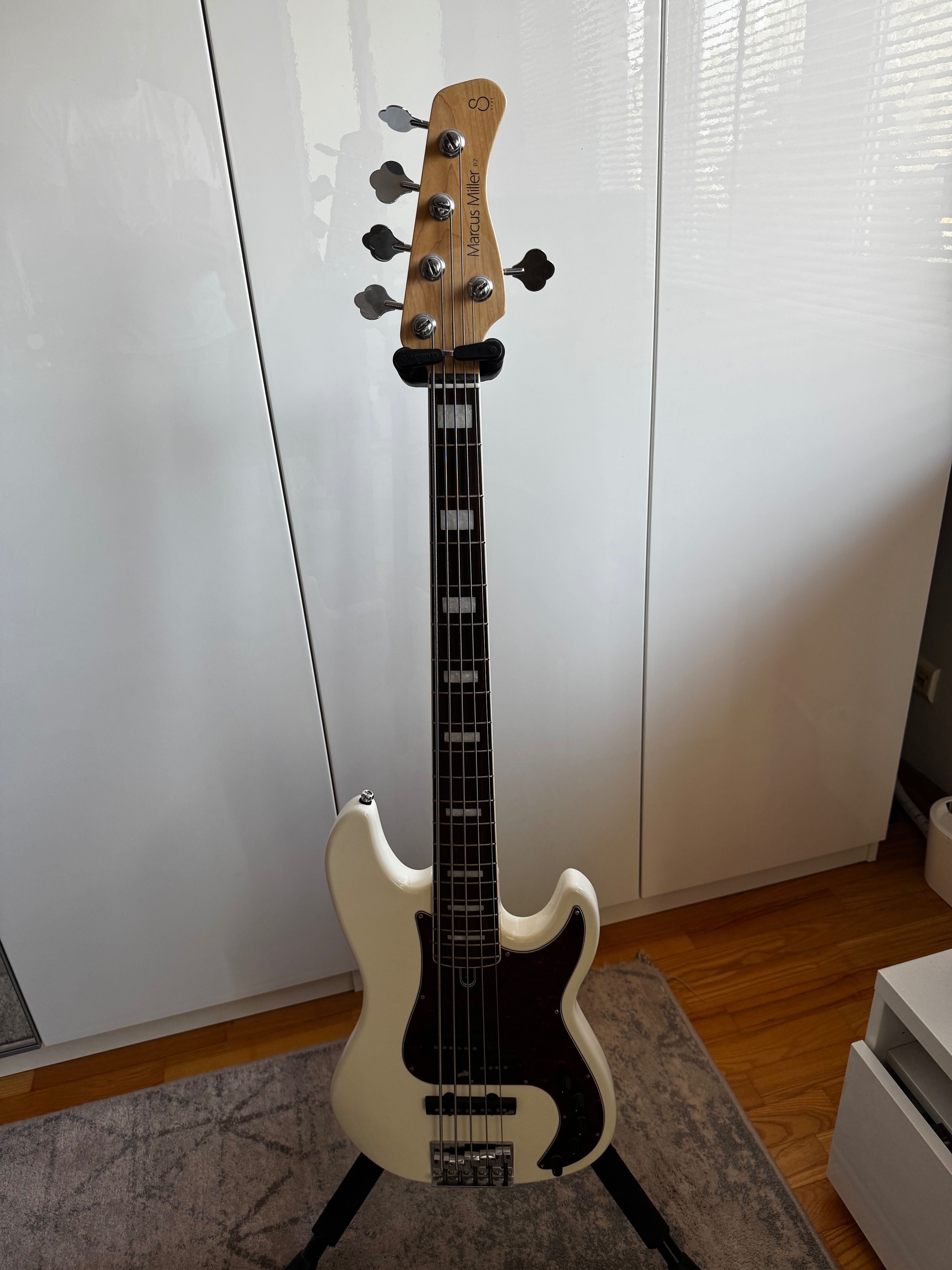 Gitara Bass 5strunowy Sire Marcus Miller P7 | PickUp Agiular | Case