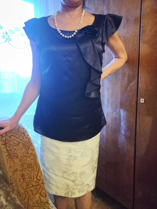 Продам блузу в хорошем состоянии. Размер 46