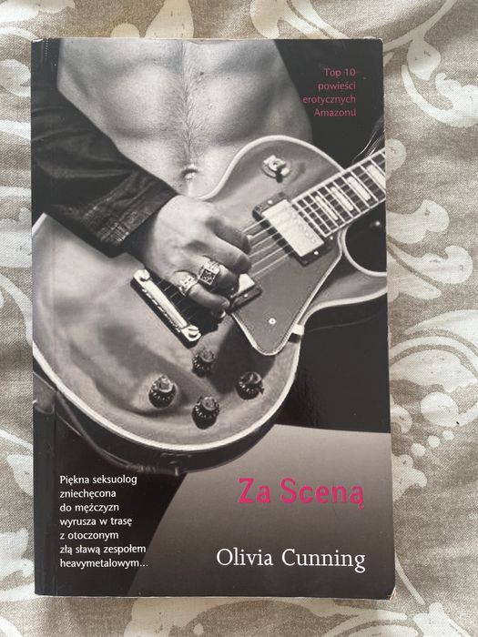 Kaiążka Za sceną Olovia Cunning