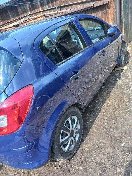 Opel Corsa D 1.4 benzyna 2012 rok