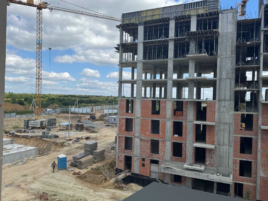Продаж(Єоселя) 1-кімнатної квартири 37 м2 Пустомити (9км.від Львова)