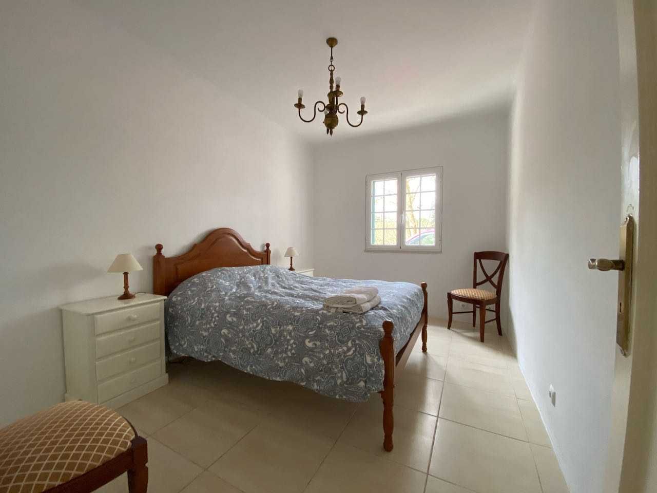 Conjunto Cama Casal + 2 Mesas Cabeceira