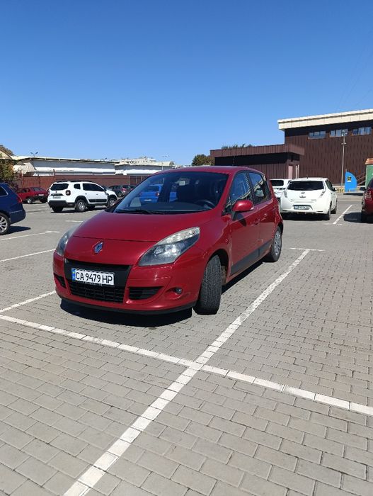 Продам Renault Scenic III (2011) – доглянуте сімейне авто