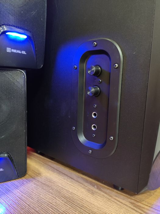 Акустична система 2.1 Real-EL M-570 мультимедіа аудіо колони сабуфер