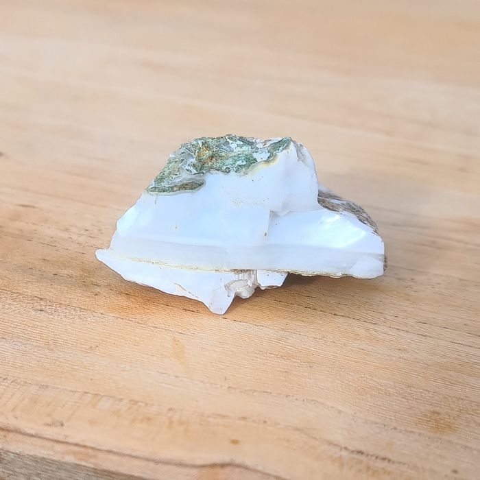 Surowy opal biały kamień naturalny Indie waga 41,4 gram