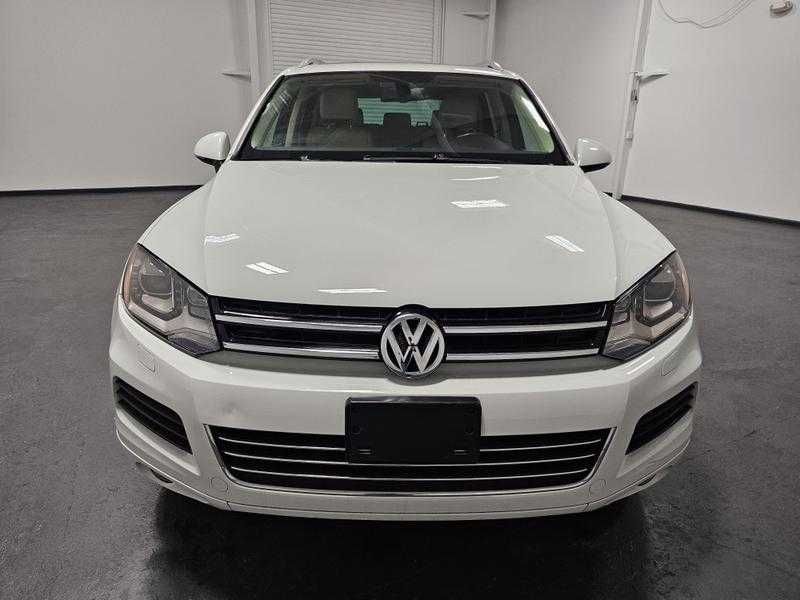 2014 Volkswagen Touareg TDI Lux