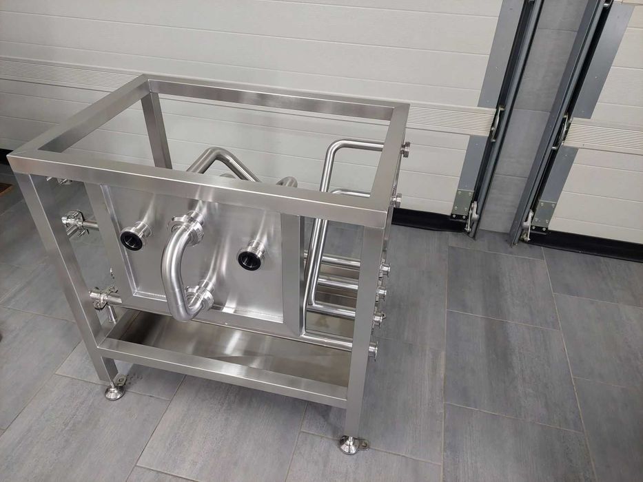 Bufor 1000L inox stal nierdzewna 316 z wężownicą.