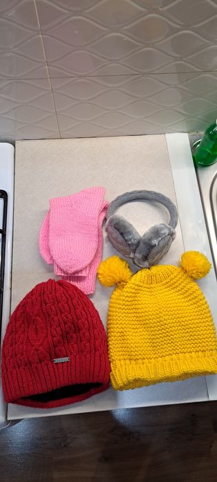 Czapki wełniane cena za cały zestaw