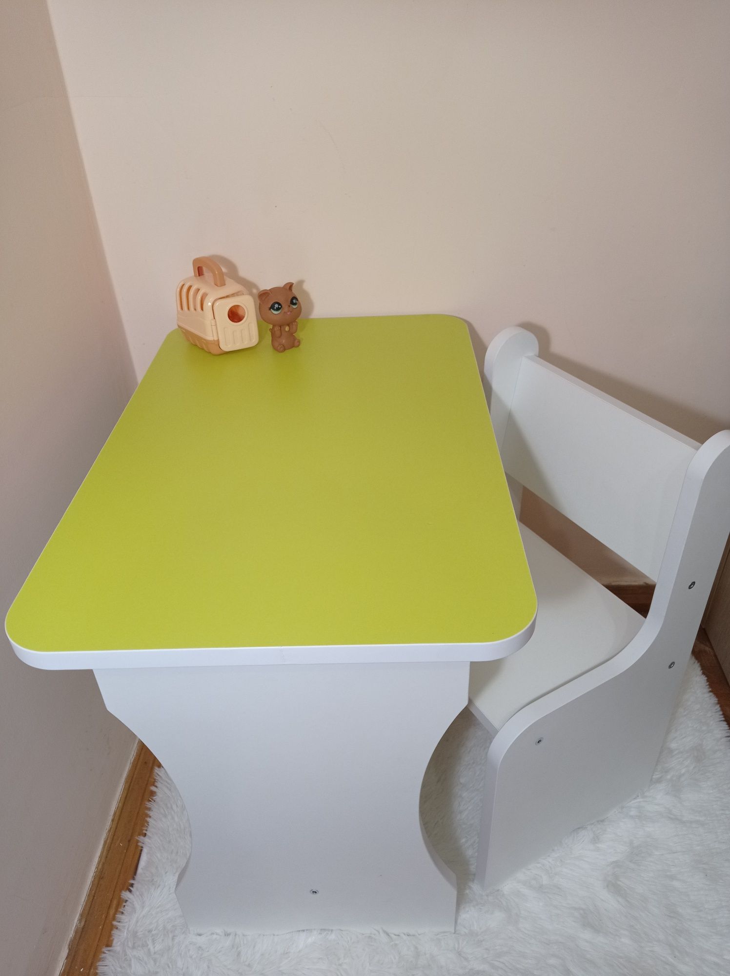 Набір Столик+кріселко для дітей від 1-4 років