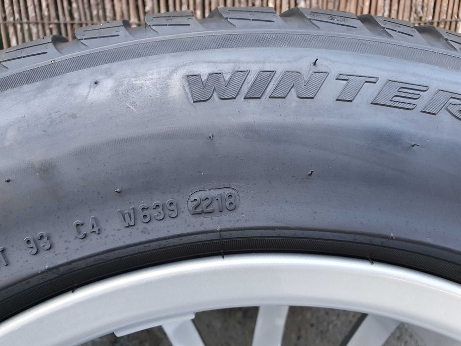 4x Oryginalne koła 17-stki Audi A6 225/60/17 99H Pirelli 6,4mm 2018r.