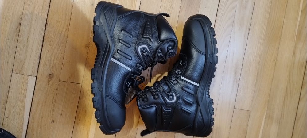 Buty ochronne czarne 43 urgent z noskiem