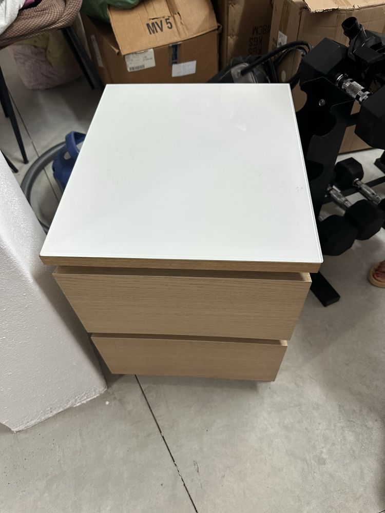 Mesa de Cabeceira IKEA