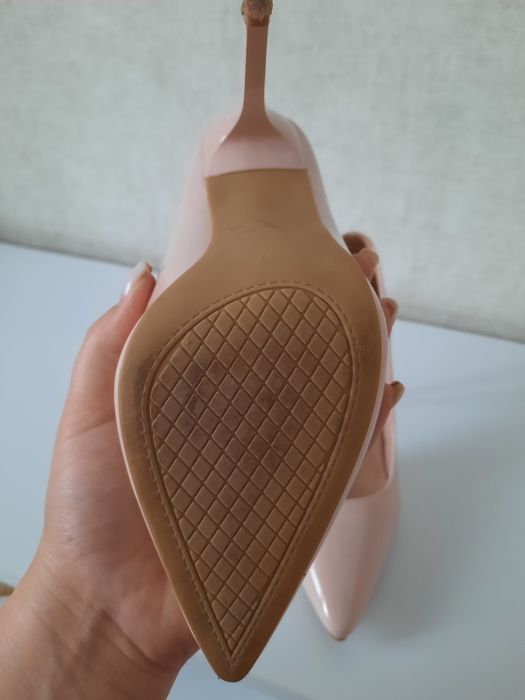 Туфлі / бежеві пудрові туфлі/ туфлі на шпильці