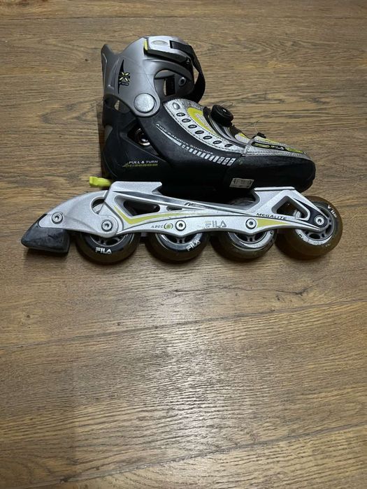 Продам роликові ковзани