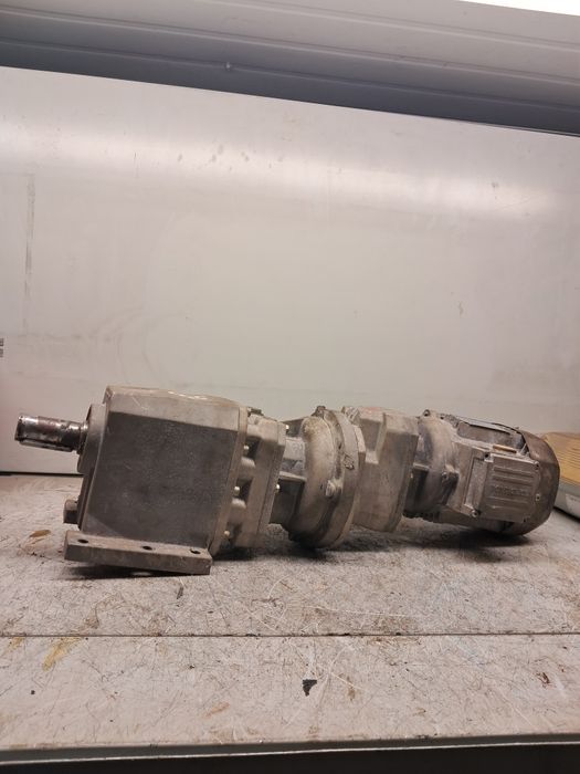 Okazja motoreduktor 0.37kw 4.5obr