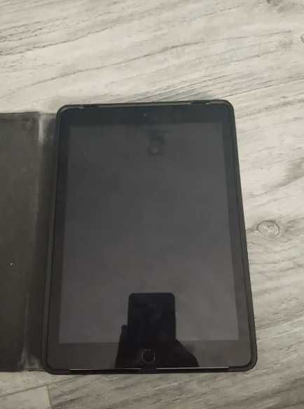 Apple iPad 6 64Gb