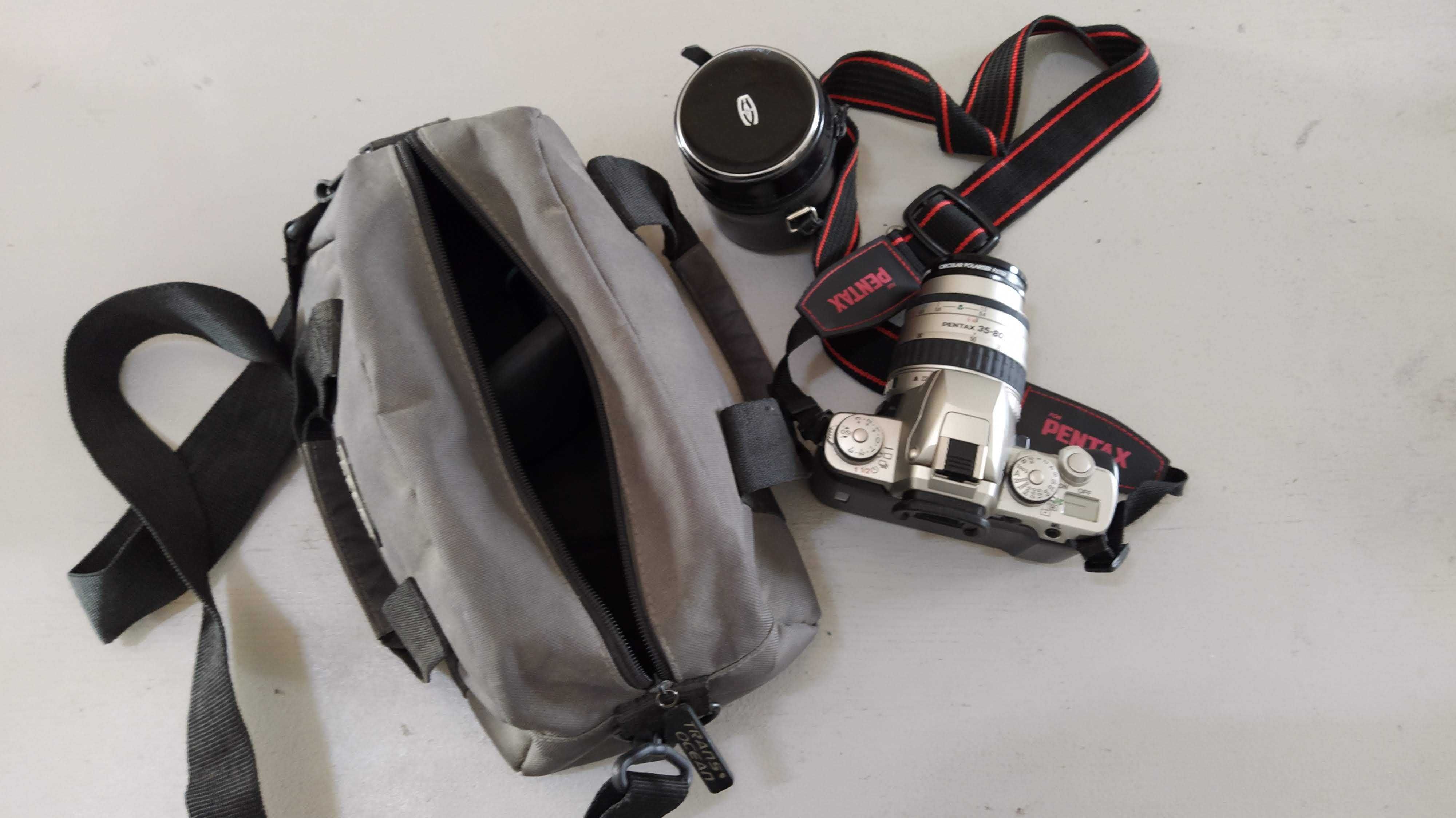 Pentax MZ-5N + lente 35-80mm + lente 24mm + filtro