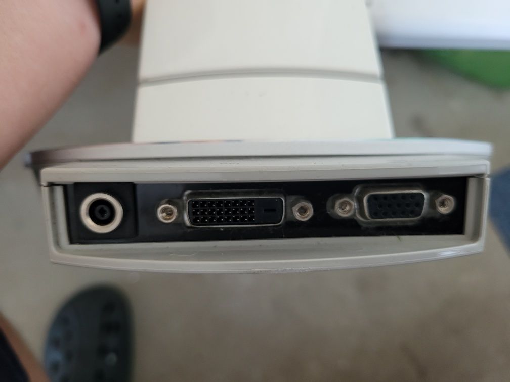 Monitor Samsung SyncMaster 173p Plus