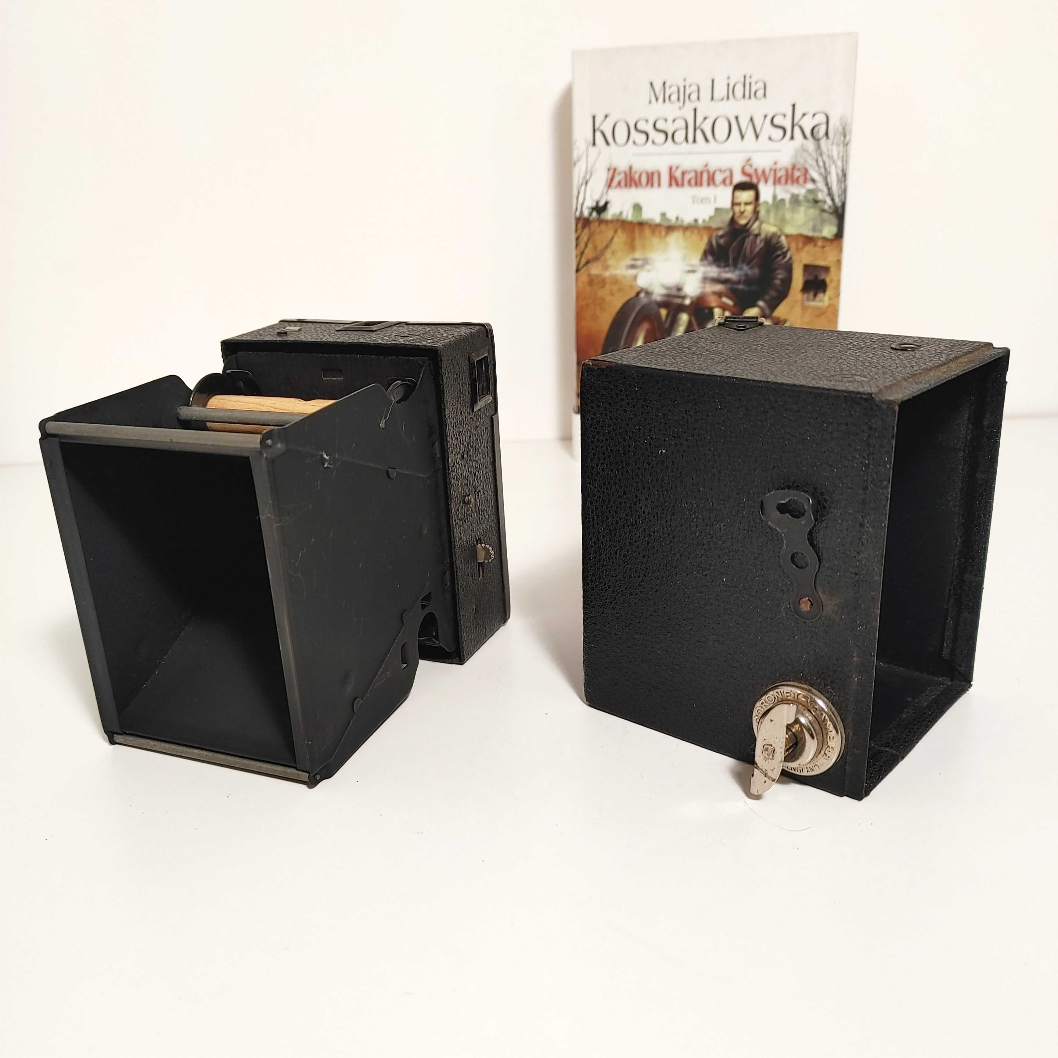 Angielski fotograficzny aparat pudełkowy Coronet  Box 1930 rok
