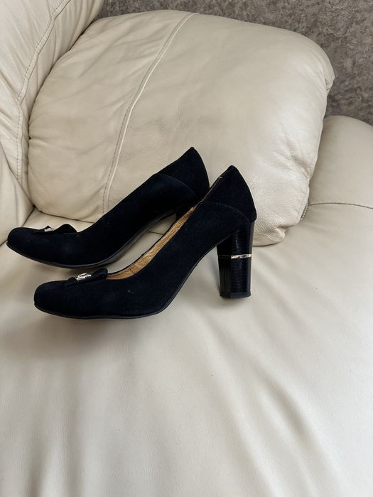 Жіночі туфлі замшеві