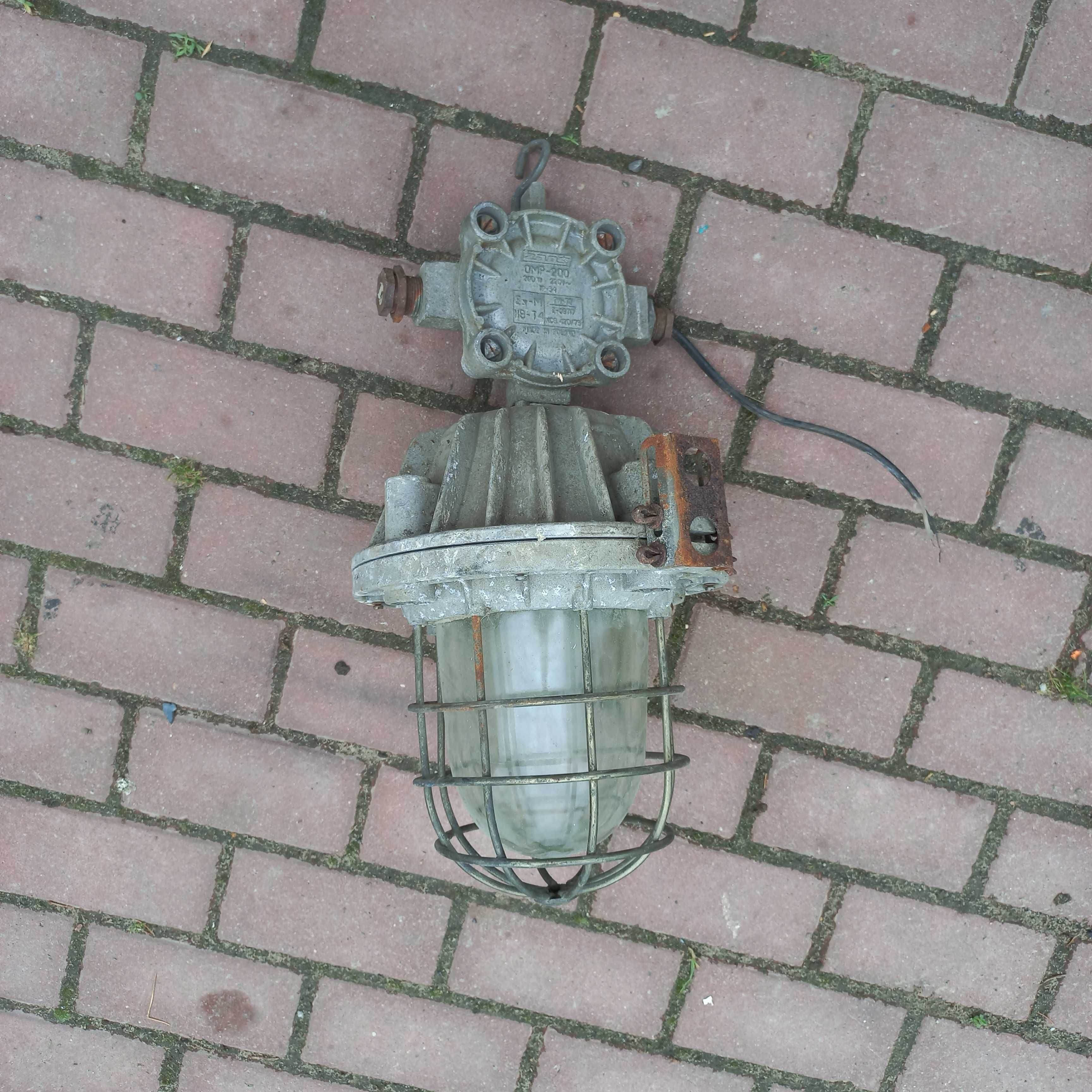 Stara lampa ostrzegawcza