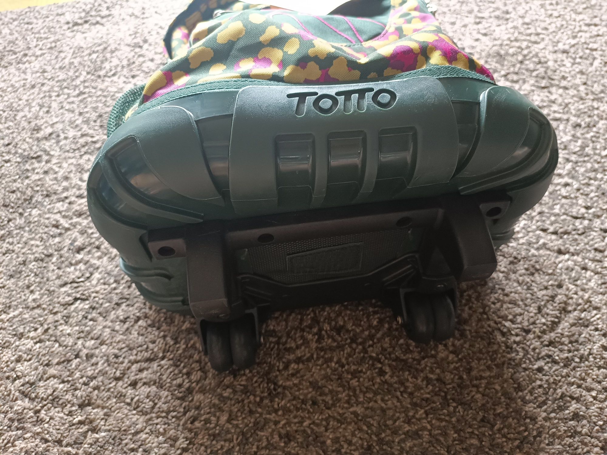 Mochila escolar Trolley NOVO da Totto com etiqueta