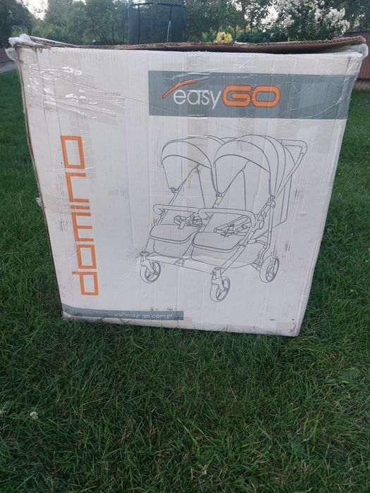 Прогулянкова коляска для двійні