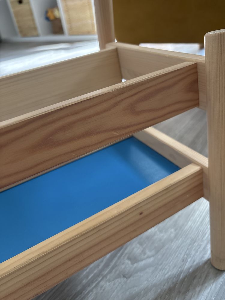 Półka na książeczki dla dzieci ikea