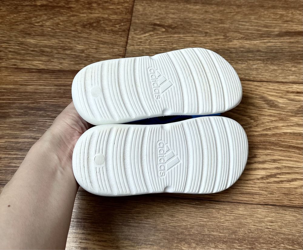 Adidas босоніжки сандалі на хлопчика 26-27 р. 16,5 см оригінал