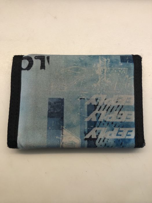 Carteira da Deeply para jovem