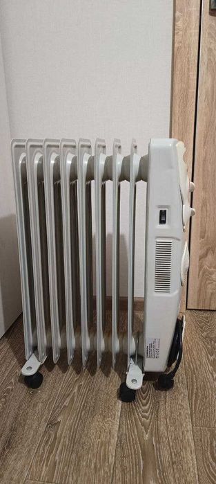 Продам обігрівач Cameron 2000W на 9 секцій з тепловентилятором