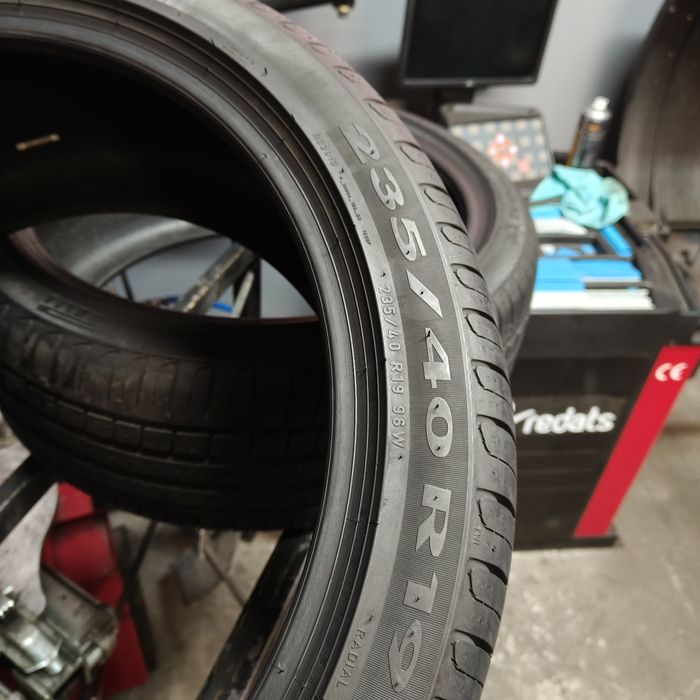 235/40/19 XL Sprzedam parę opon letnich Pirelli z 2024 roku