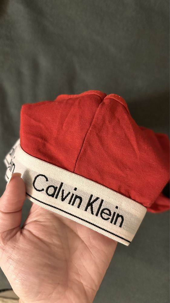 Топ Calvin Klein