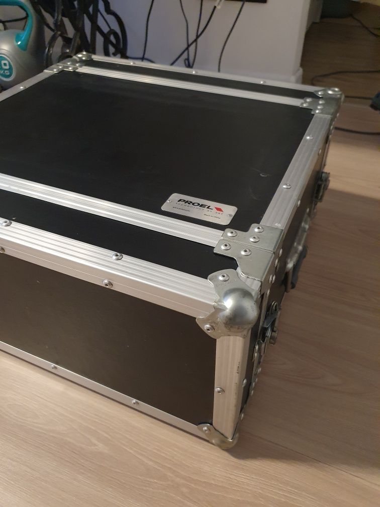 Line 6 Pod X3 Pro Wzmacniacz gitarowy Modeler Rack + case