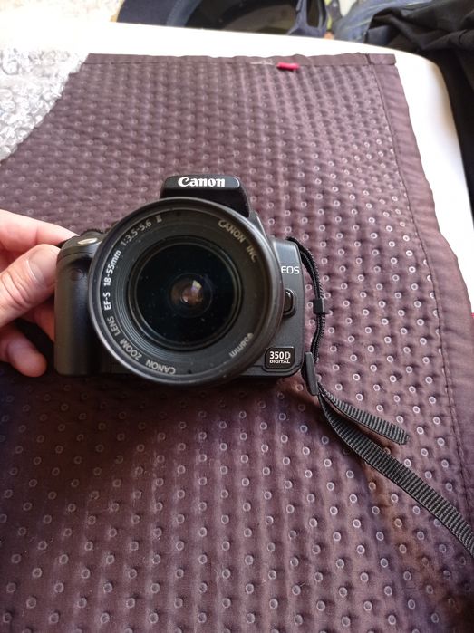 Lustrzanka Canon eos 350D z obiektywem  ef 18-55mm